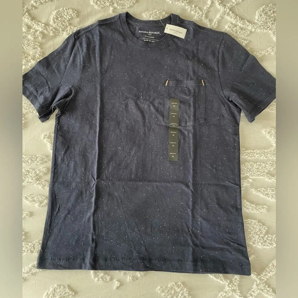 Banana Republic Vintage Pocket T-Shirt - Picture 1 of 7